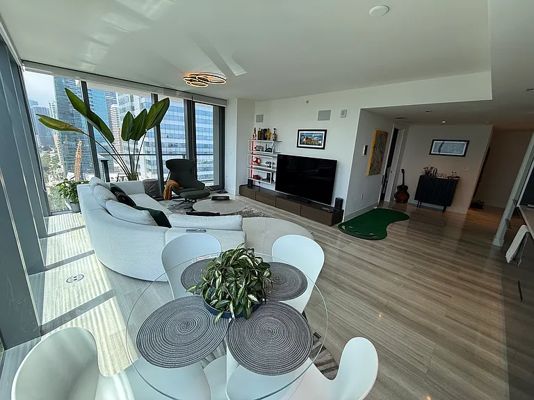 1451 Brickell Ave #2506 — Photo 10