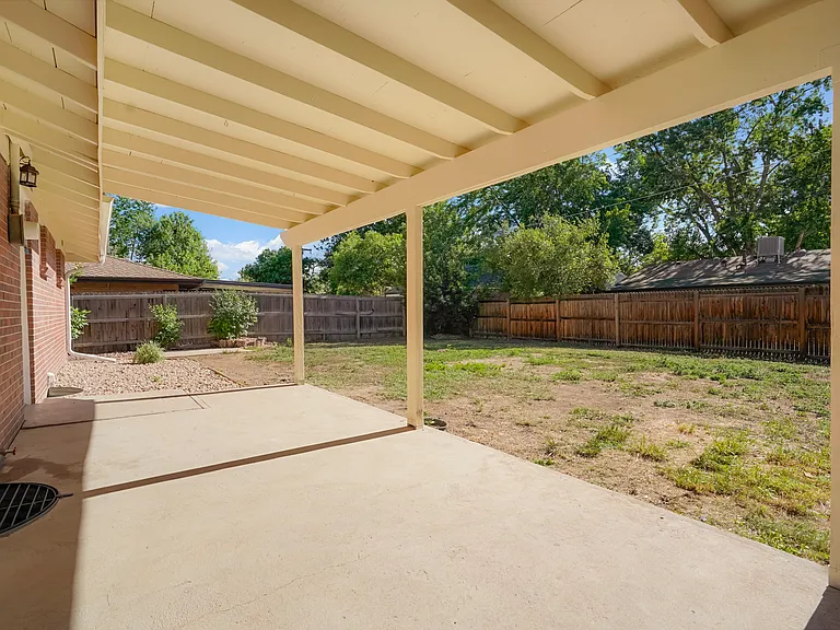 6023 Holland St — Photo 29