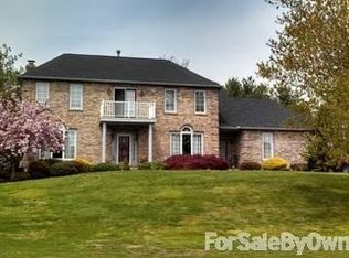 38 Meadowbrook Ln, Newark, DE 19711