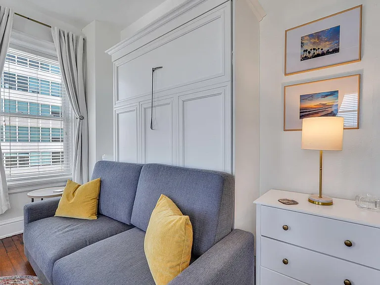 24 E Liberty St #68 — Photo 8