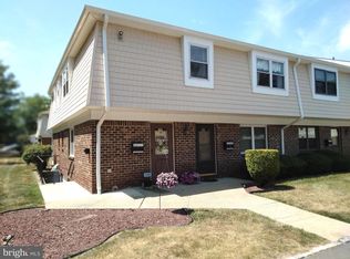 1216 Silver Ct, Hamilton, NJ 08690