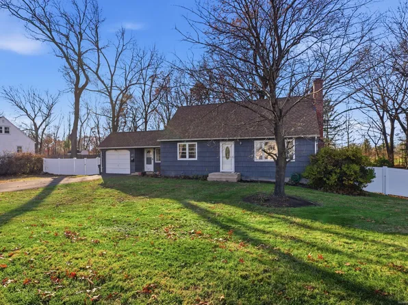 57 Pershing Road, Windsor Locks, CT 06096