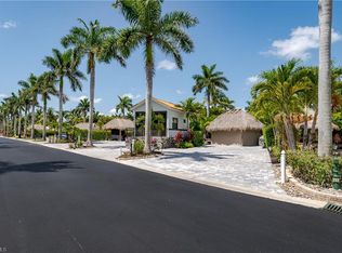 13617 Snapper Ln, Naples, FL 34114