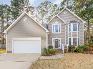 135 Covington Square Dr, Cary, NC 27513