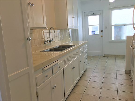 5th image of 84 Quincy Ave
