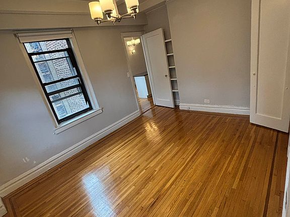 4th image of 133 W 71st St APT 6D