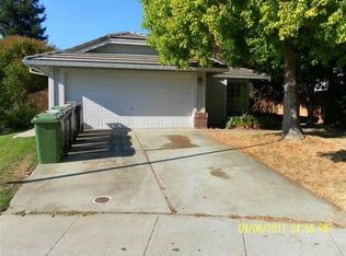 719 Steep Rock Ct, Galt, CA 95632