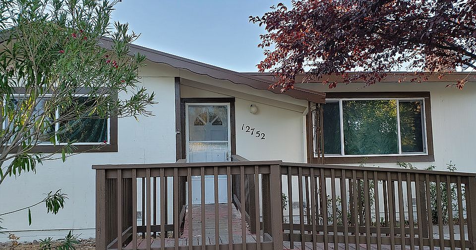 1st image of 12752 Shoreview Dr