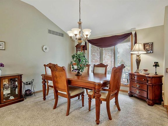 5th image of 9409 E Lakepoint St
