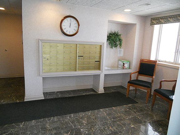 4th image of 7021 W Touhy Ave APT 204