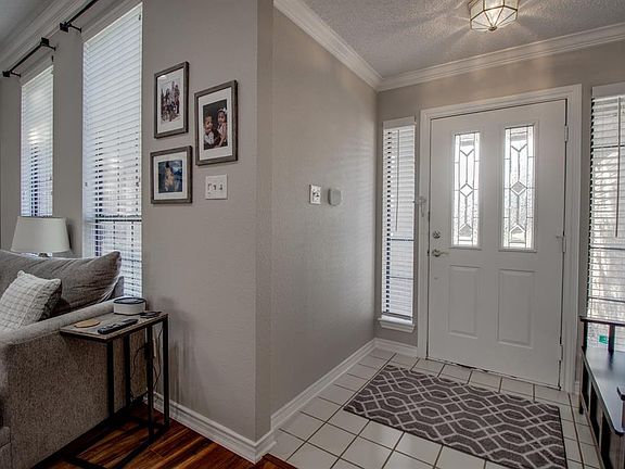 5th image of 4317 Lakehill Dr