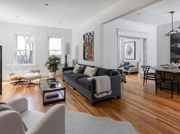 95 Mason Ter APT 6, Brookline, MA 02446