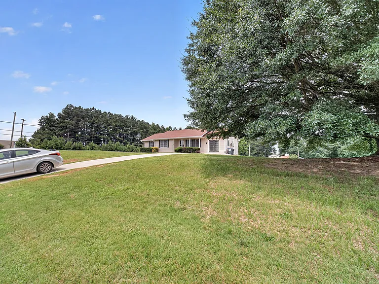 2591 Doc Hughes Rd — Photo 5
