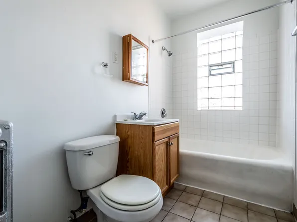 8222-32 S Ingleside Ave Chicago, IL 60619