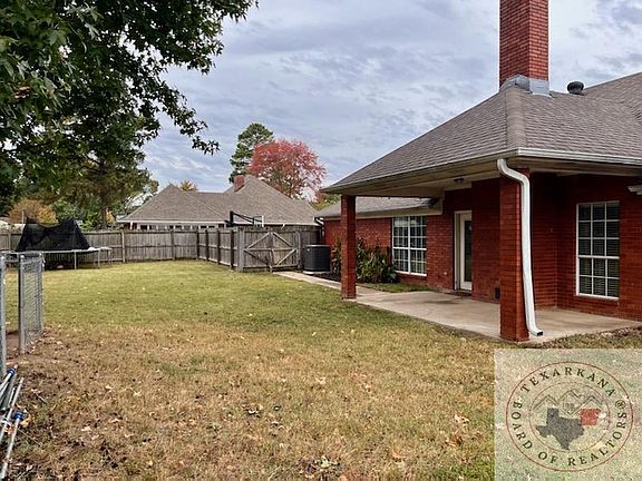 2nd image of 428 Whippoorwill Ln