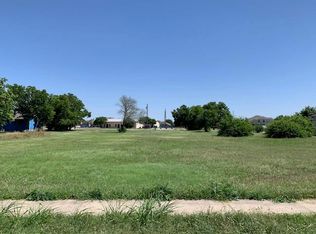 208 W Austin Ave, Hutto, TX 78634