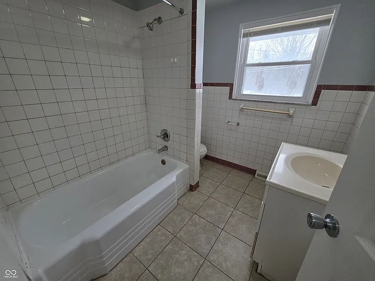 10166 Southeastern Ave — Photo 14