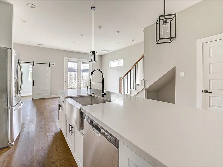 4220 McKinley St — Photo 17