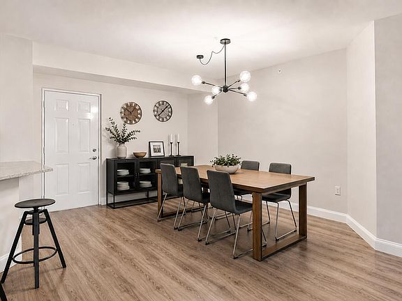 3rd image of 11720 Saint Andrews Pl APT 203