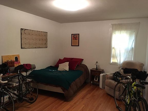 2nd Bedroom 10x11