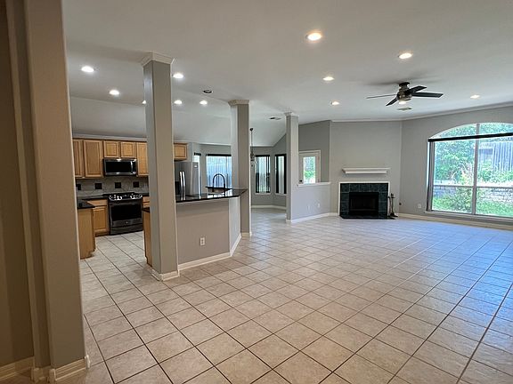 Living room, open area