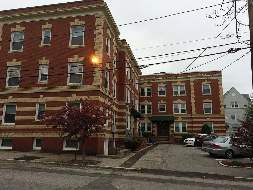 20 Medway St #9