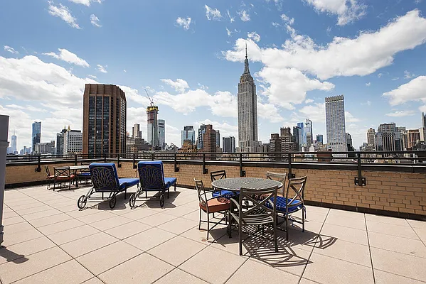 Sold by Owner | media 21