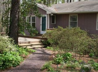 1711 Puma Ln, Chapel Hill, NC 27516