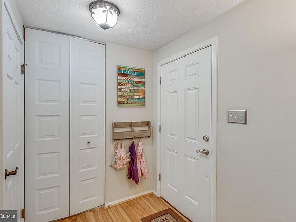 5th image of 3937 Plum Run Ct
