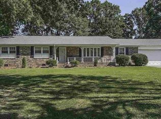 103 Poinsettia Dr Ext, Simpsonville, SC 29681