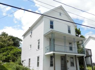 423 Delaware St, Forest City, PA 18421