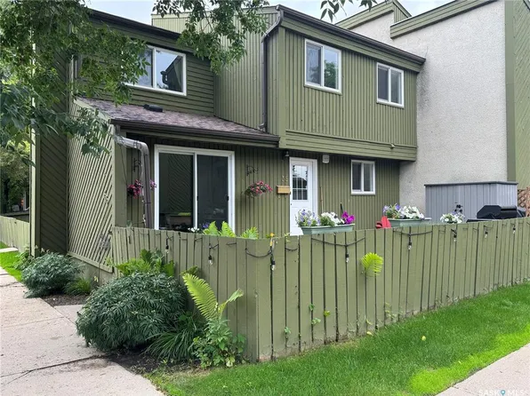UNIT 35-215 Primrose DRIVE, Saskatoon, SK S7K 5H9