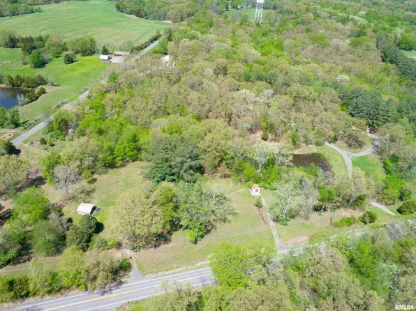 22394 Corinth Rd, Thompsonville, IL 62890