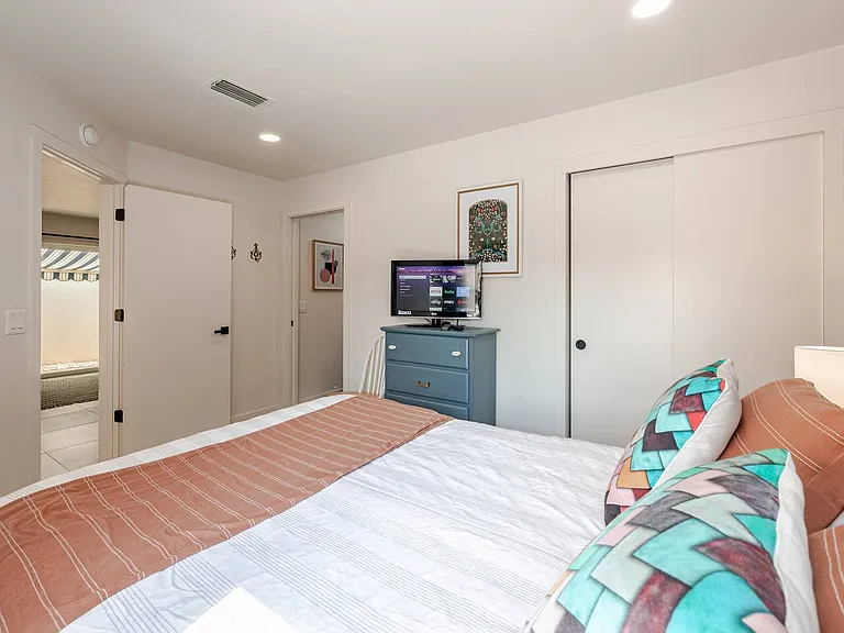 1203 San Bernardo Rd — Photo 33