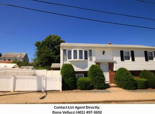 35 Crescent Ave, Cranston, RI 02910