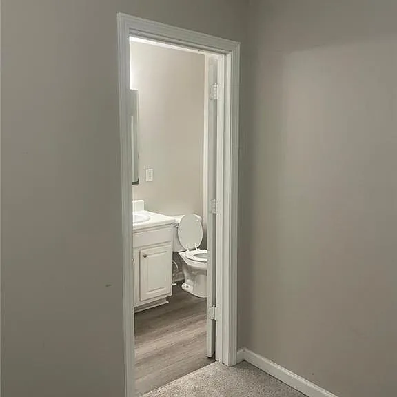 1736 Devon Dr SW — Photo 10