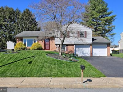 77 E Mohler Church Rd, Ephrata, PA, 17522