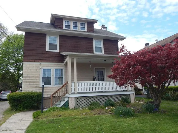 17 Woodlawn Avenue, Middletown, NY 10940