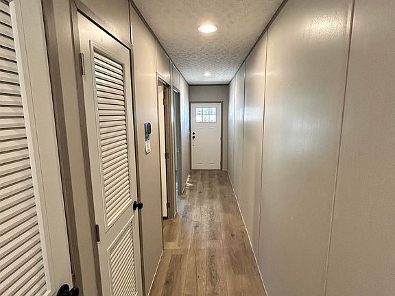 5th image of 5660 Brady Cir