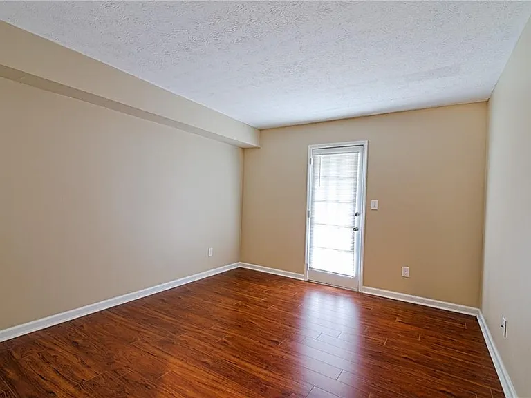 1808 Augusta Dr SE — Photo 15