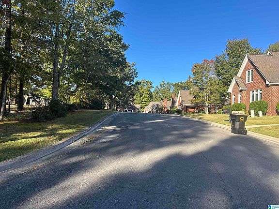 5th image of 9 Wellington Cir SW #9