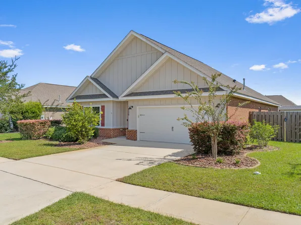 308 Lottie Loop, Freeport, FL 32439
