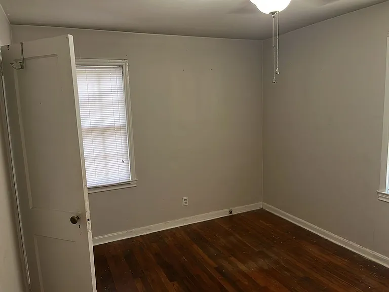 408 Murat St — Photo 15