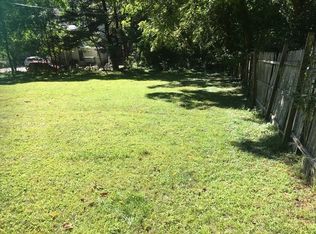 27 Edgeworth St, Worcester, MA 01605