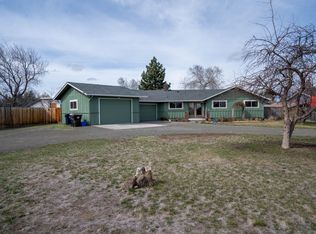1551 SW 23rd St, Redmond, OR 97756