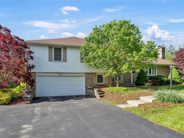 8918 Hurlburt Ln, Clarence, NY 14031