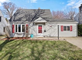1014 S 103rd St, West Allis, WI 53214
