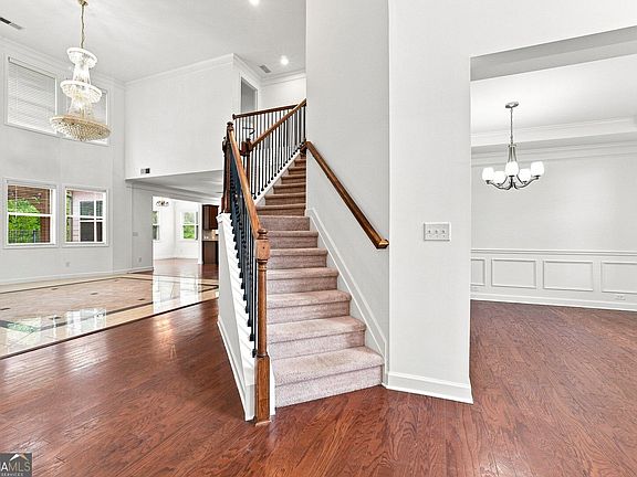 5th image of 810 Grand Reserve Dr