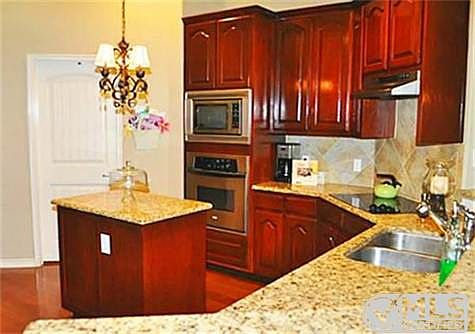 5th image of 3609 Carmel Mountain Dr