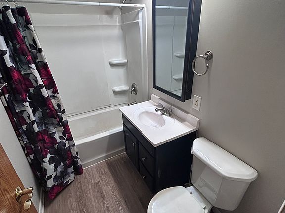 5th image of 603 Skylark Dr #1